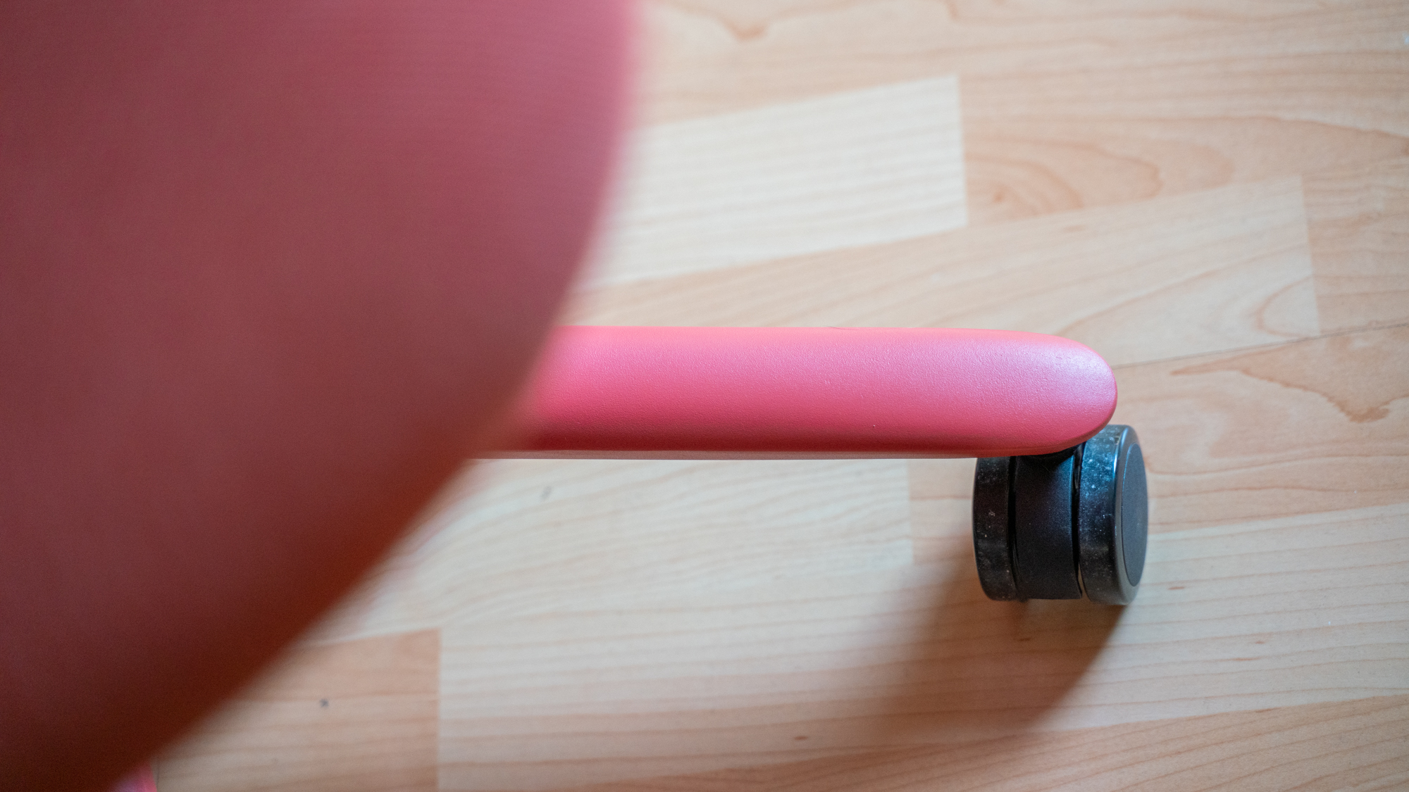 Branch Verve in coral in a living room