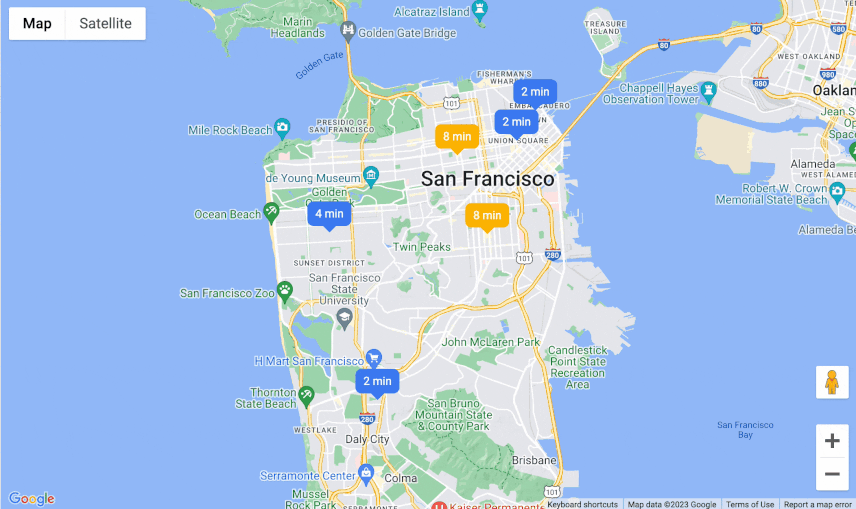 La imagen hero muestra un mapa de JS de Google Maps centrado en San Francisco. En varias ubicaciones, se muestran marcadores coloridos cuyo contenido indica "2 min" o "4 min".
Los colores y el contenido se actualizan a medida que pasa el tiempo.