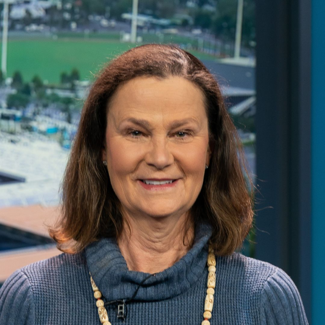 A top player on the women’s tennis tour more than 15 years and a 2002 inductee into the International Tennis Hall of Fame, Pam Shriver is a commentator for ESPN’s extensive schedule of tennis, including (since 2009) all four Grand Slam events.