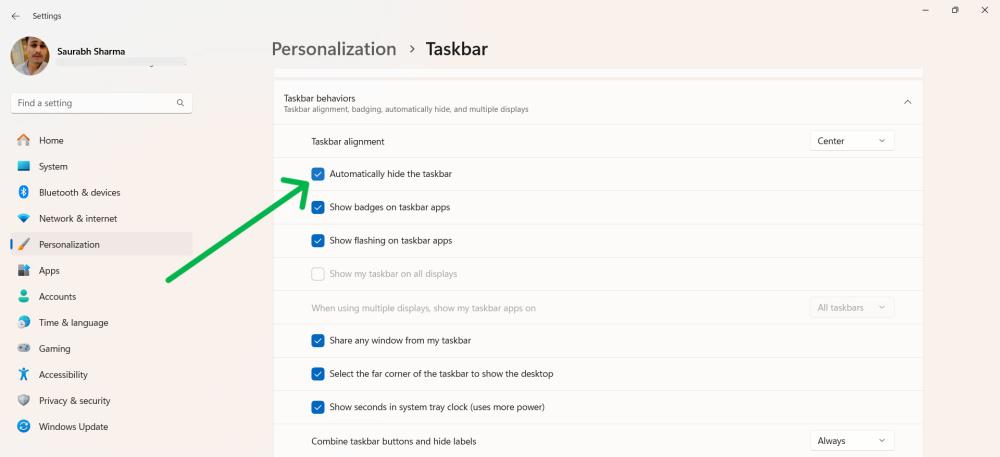 Hide-the-Taskbar-for-a-True-Windows-11-Fullscreen