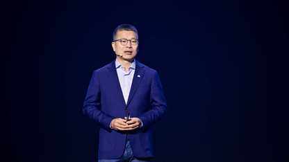 腾讯集团副总裁李强:AI 加速全球化竞争从规模扩张转向效率比拼